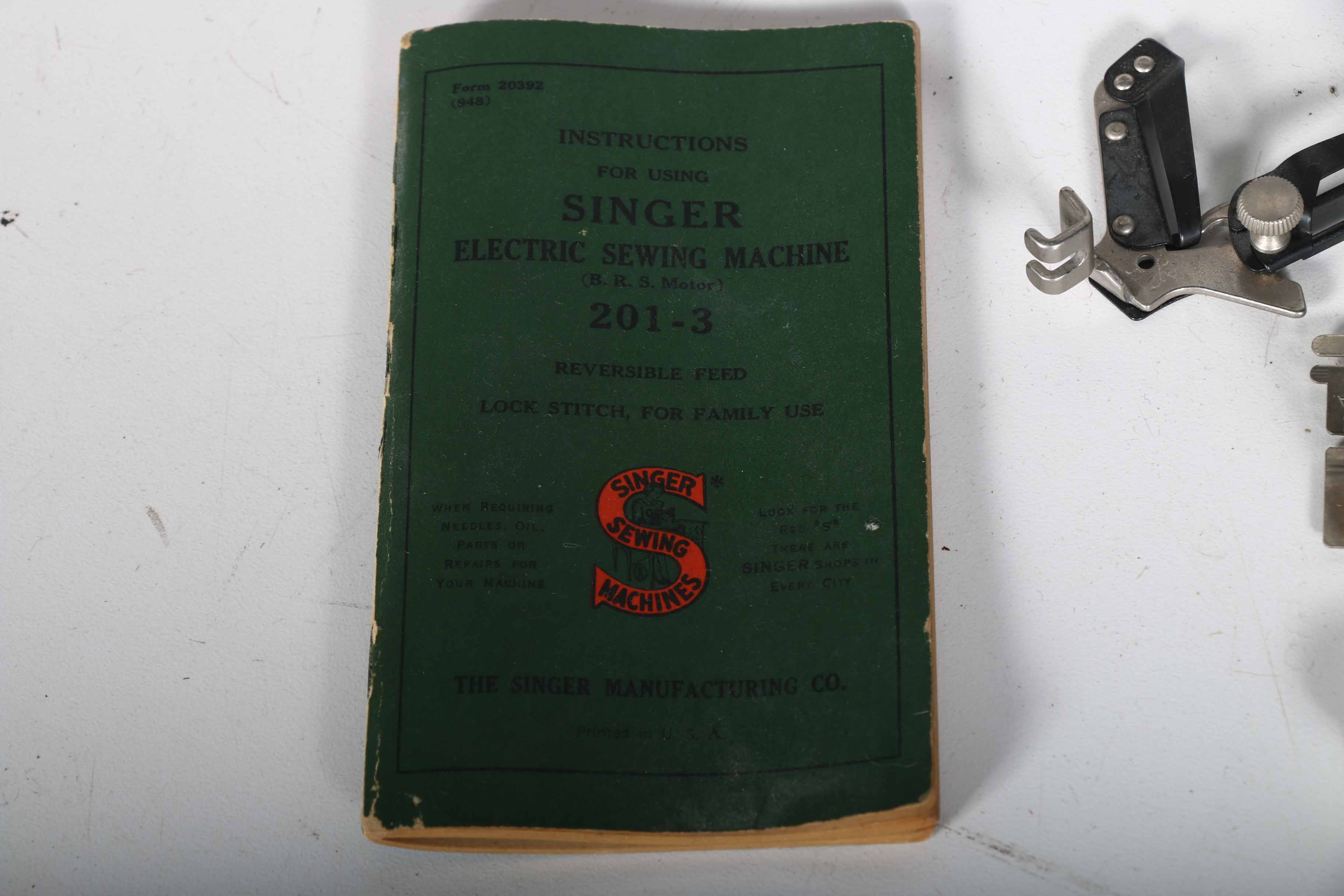 *Unlistable* Vintage Singer 201-3 Singer Sewing Machine