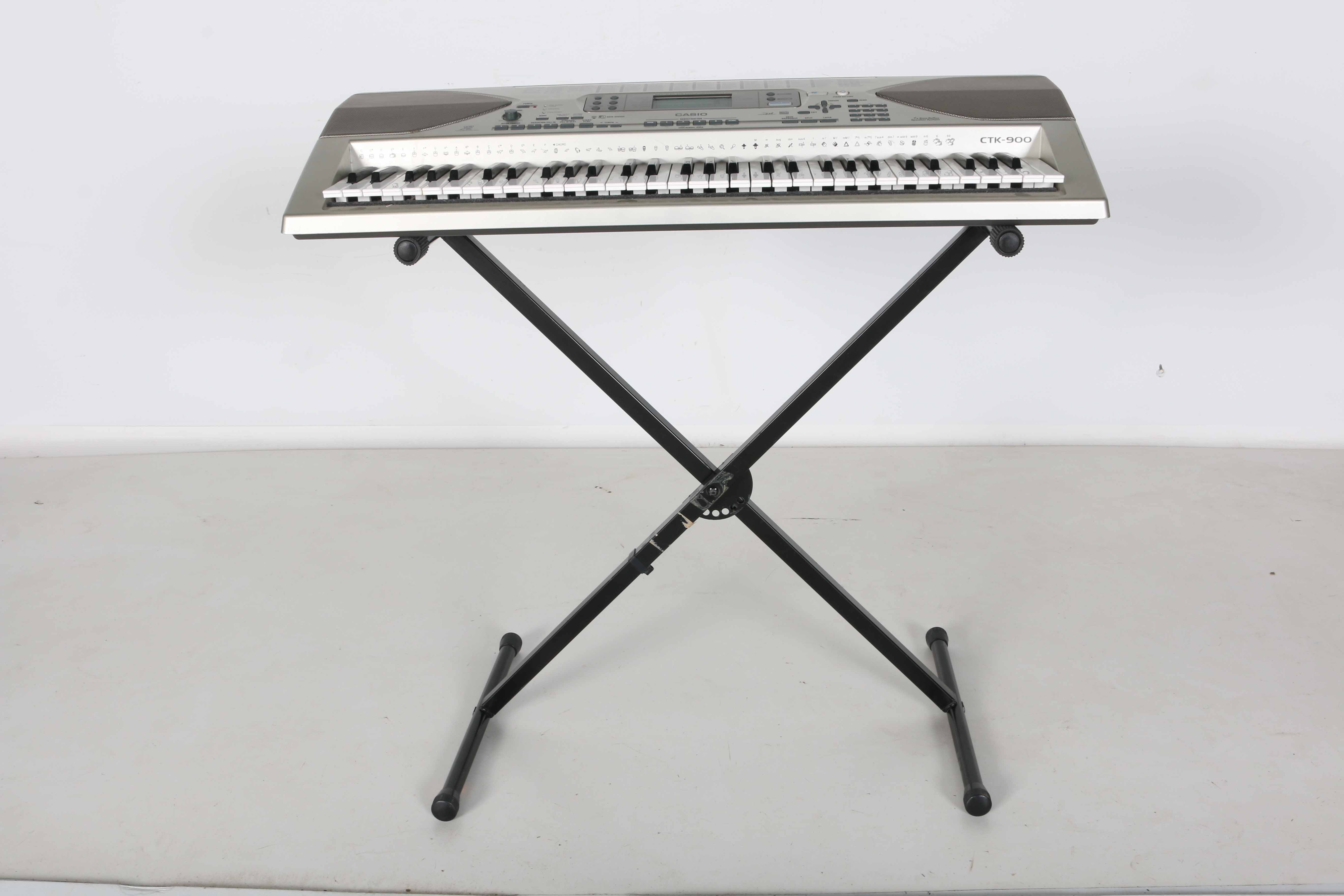 Casio CTK-900 Keyboard and Stand