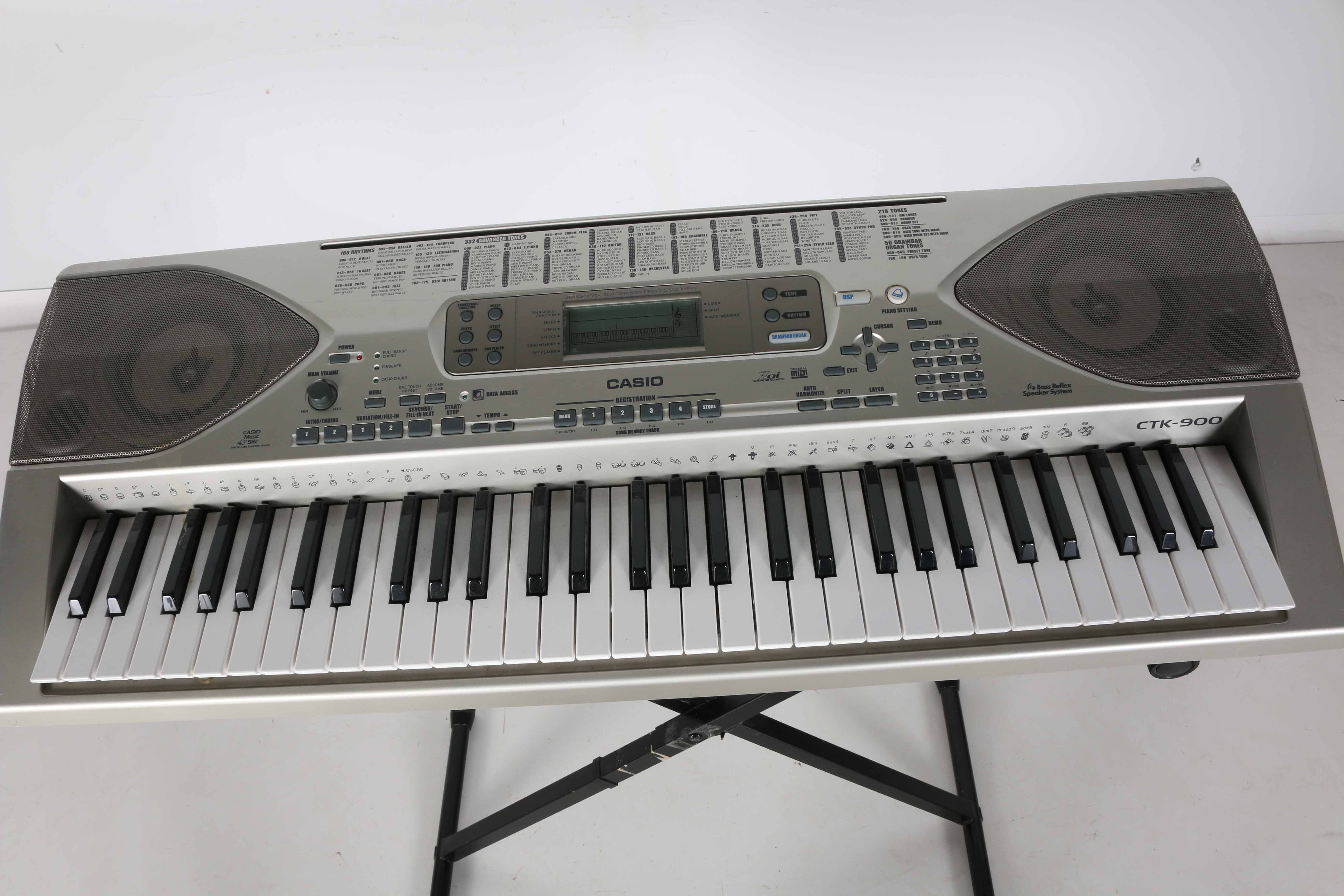 Casio CTK-900 Keyboard and Stand
