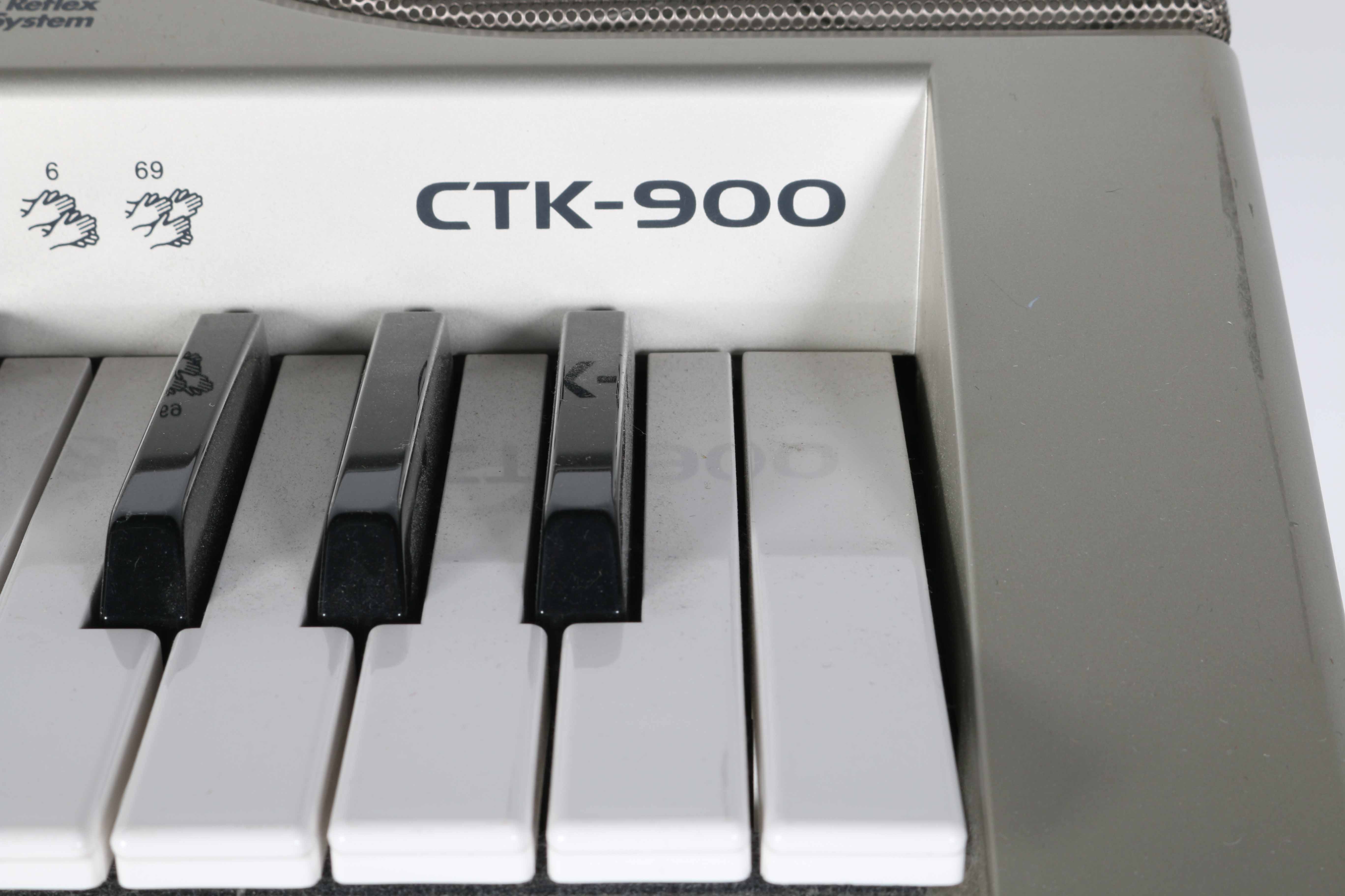 Casio CTK-900 Keyboard and Stand