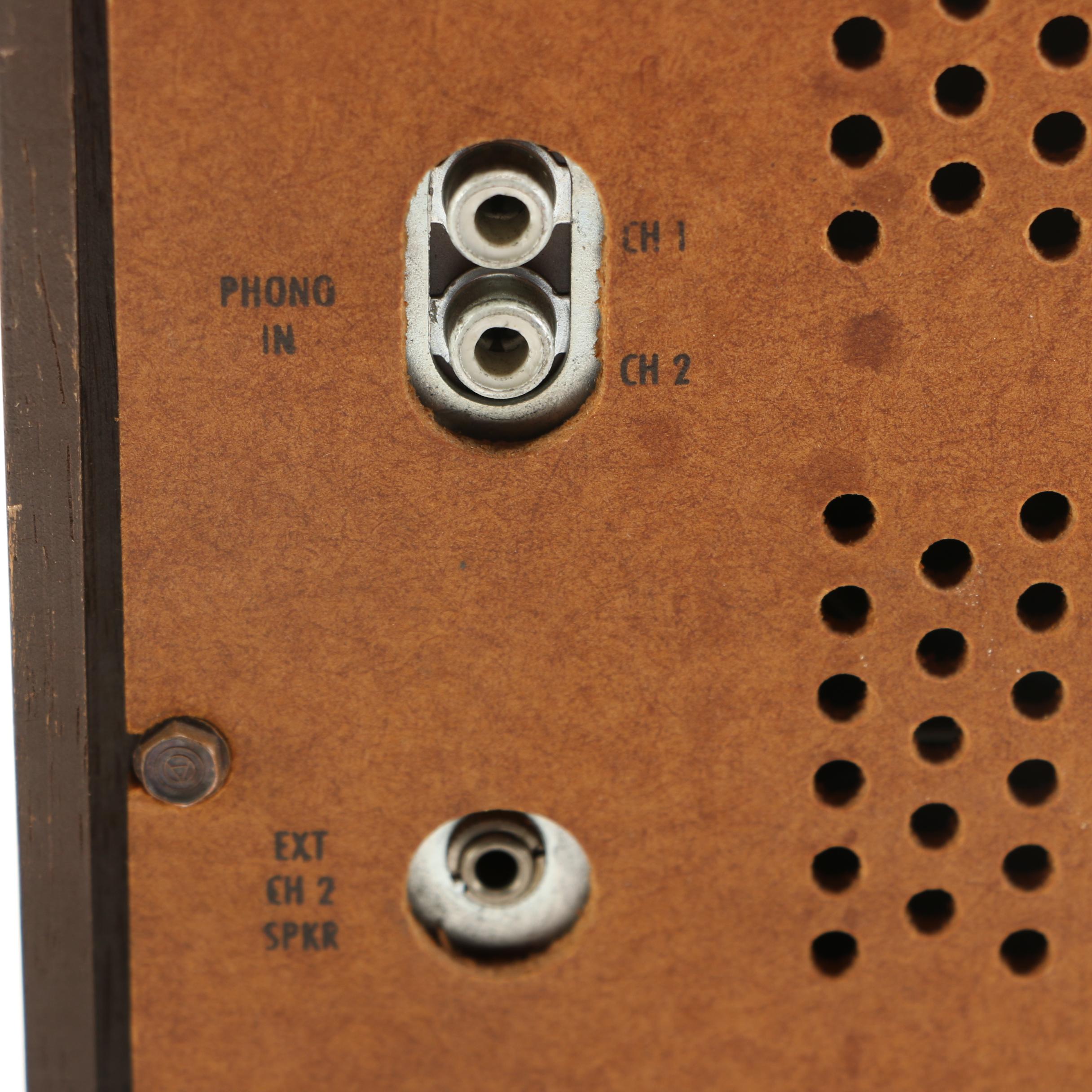 Vintage  AM-FM Stereo Radio