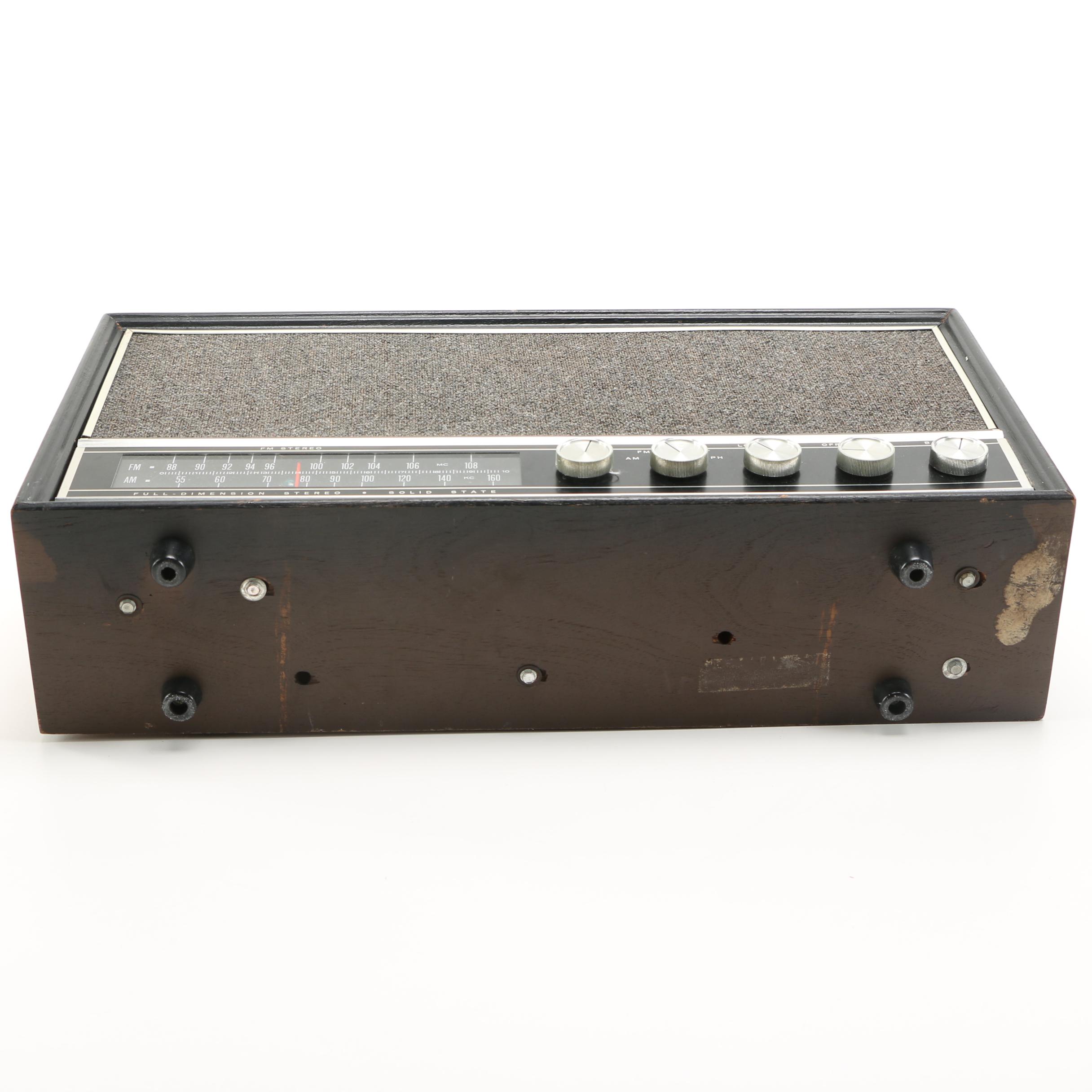 Vintage  AM-FM Stereo Radio