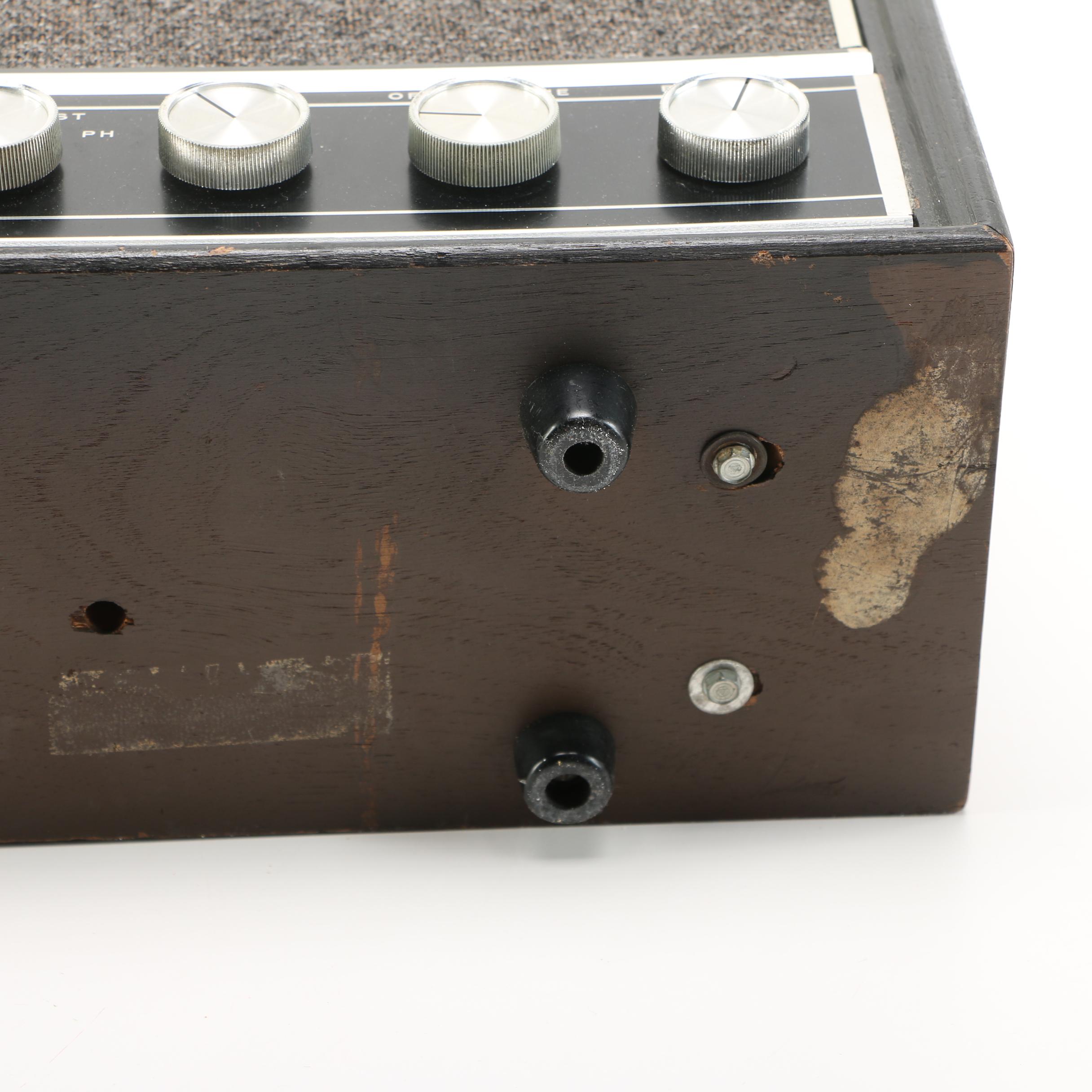 Vintage  AM-FM Stereo Radio