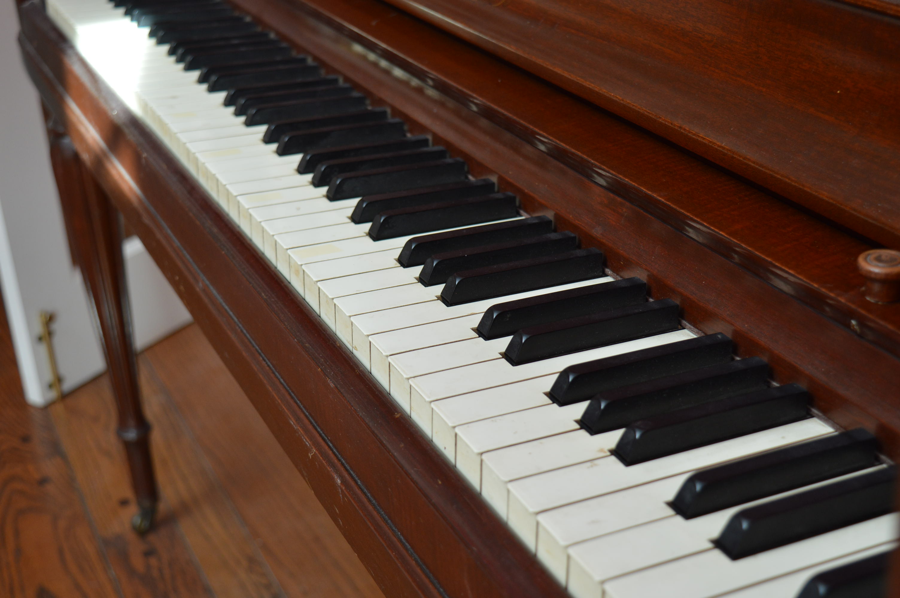 Wurlitzer Spinet Piano