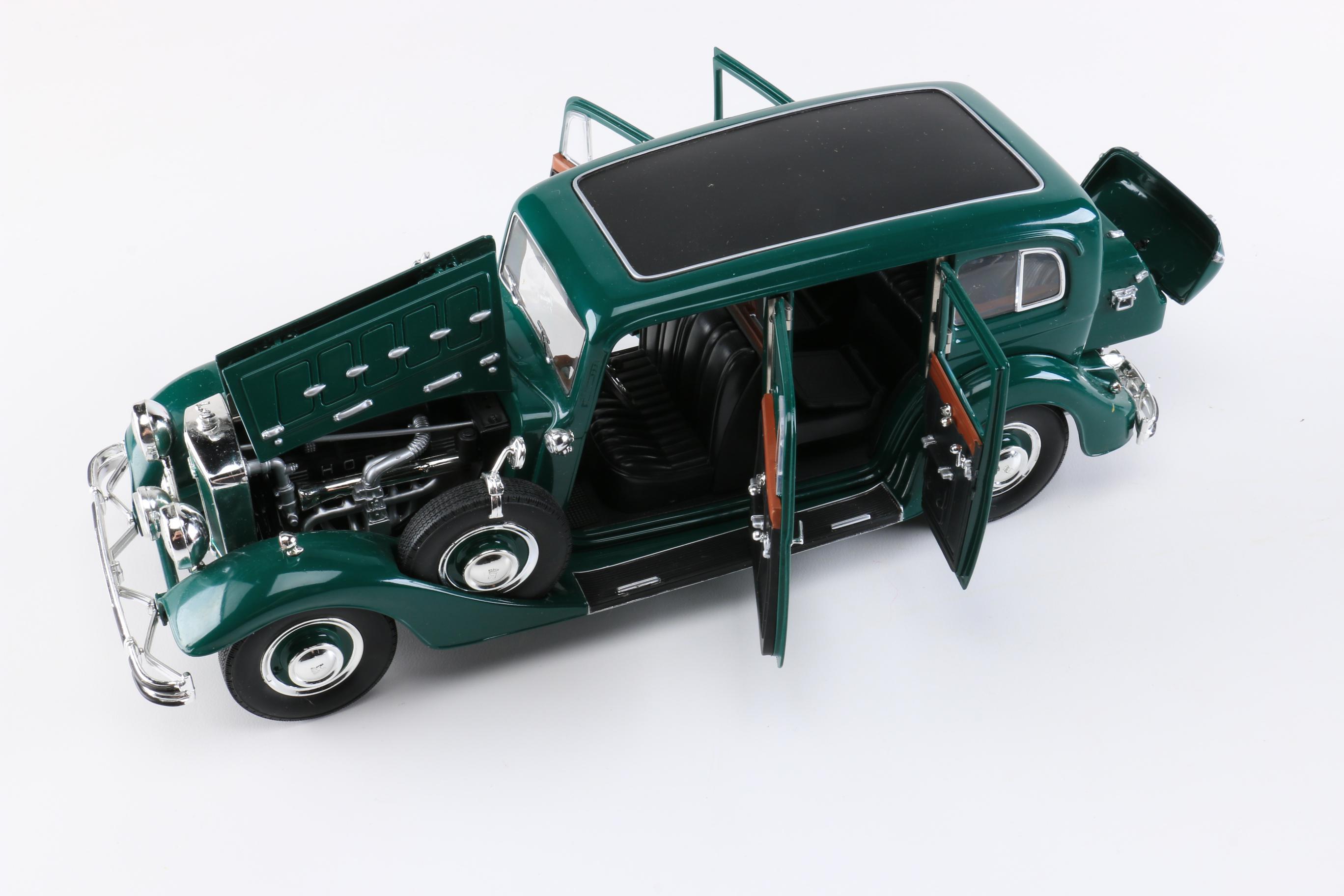 Collection of 1930s 1:18 Scale Die-Cast Cars