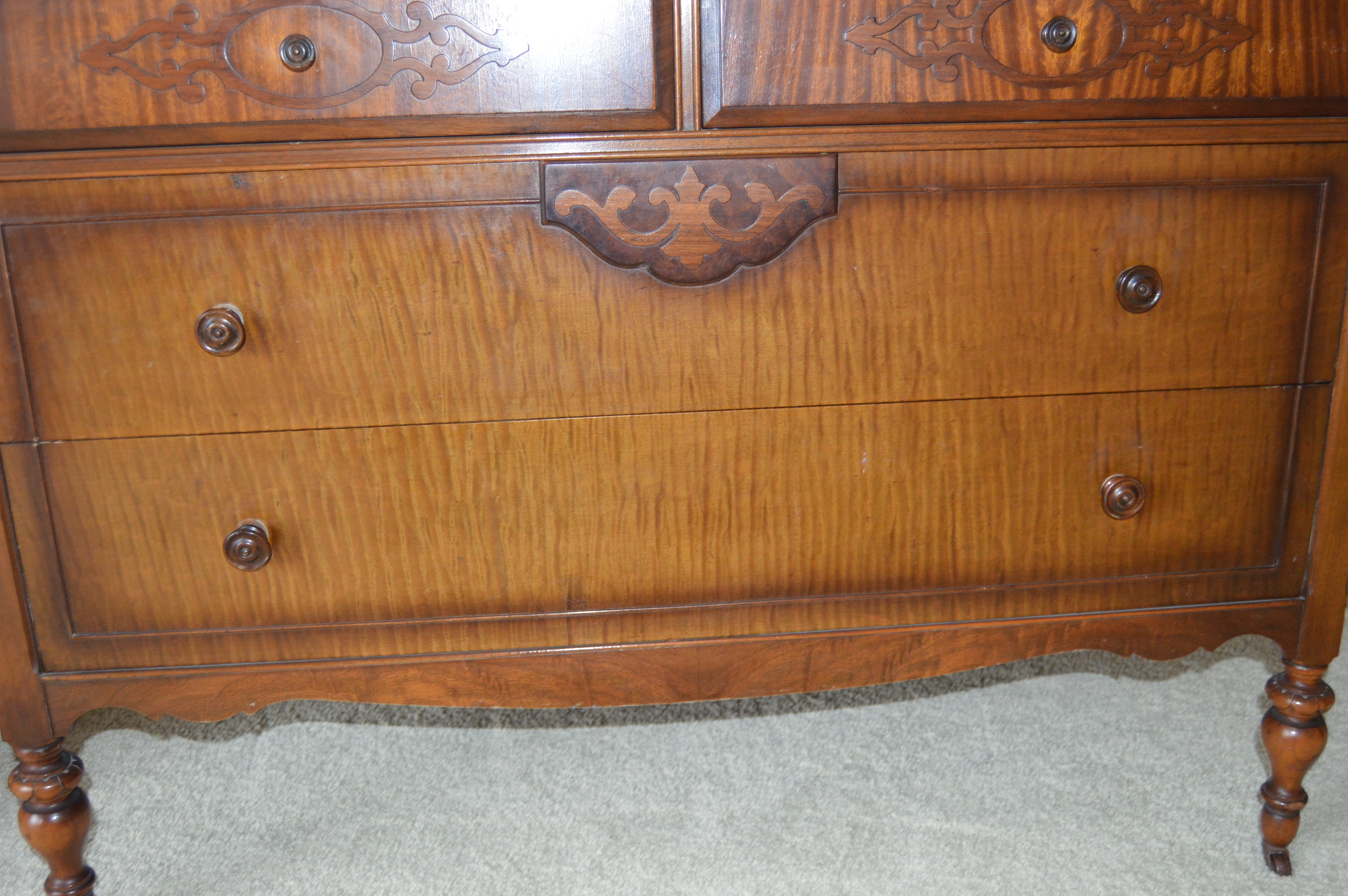 Antique Victorian Maple Chest of Drawers