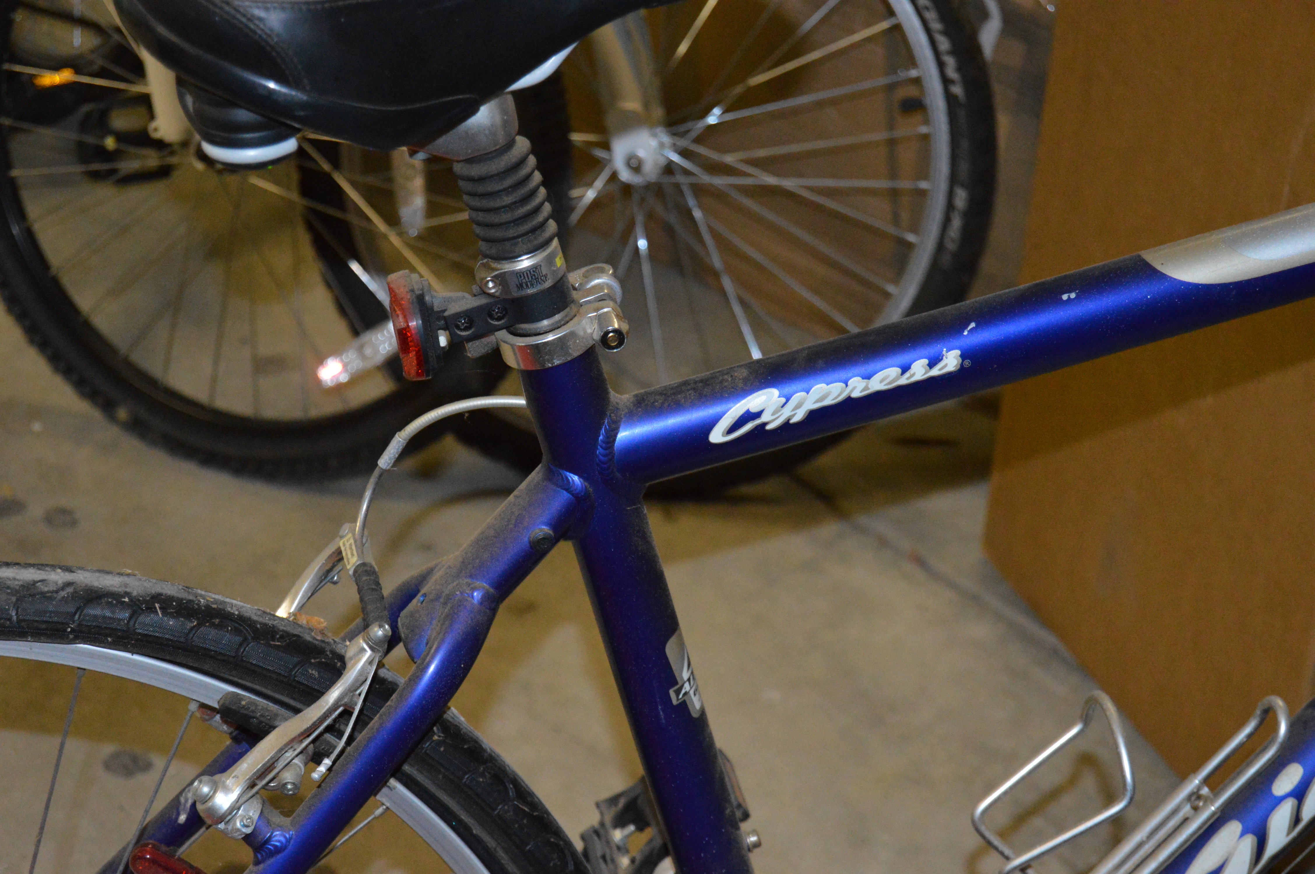 Giant "Cypress DX" 24 Speed Hybrid Men's Bicycle