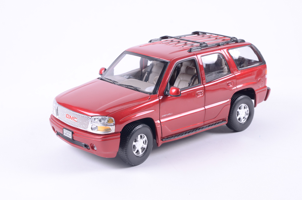 Collection of Modern SUV and Limousine Replicas