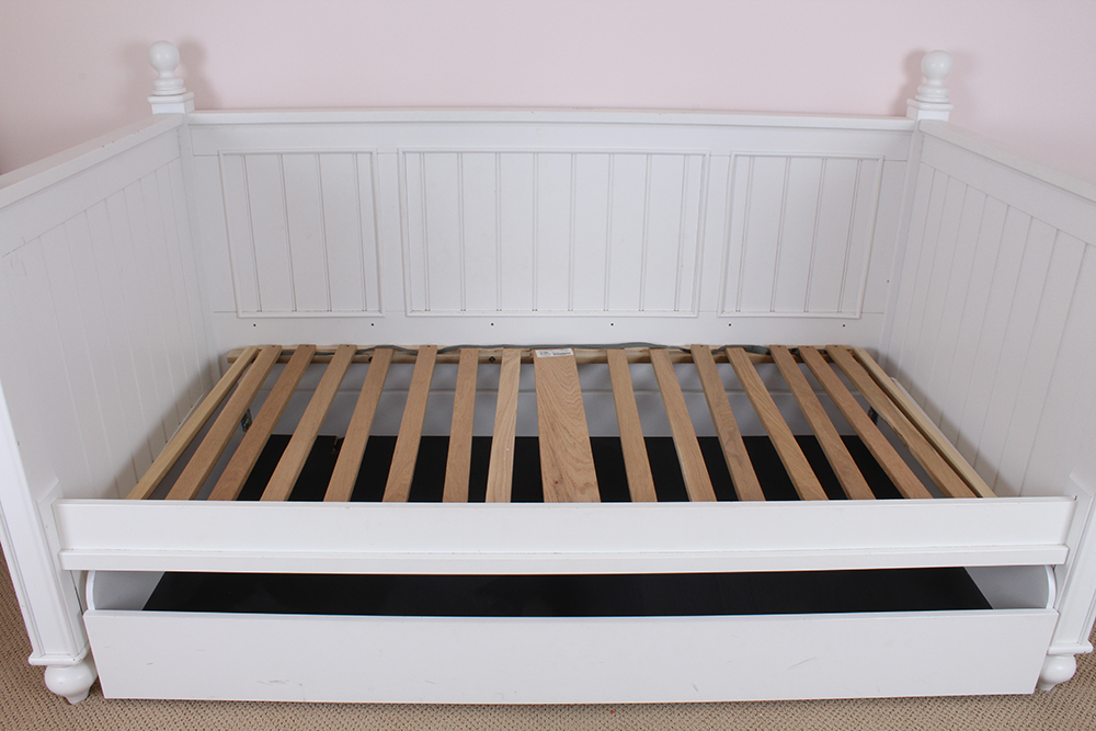 Stanley Furniture Daybed With Trundle Twin Size Bed