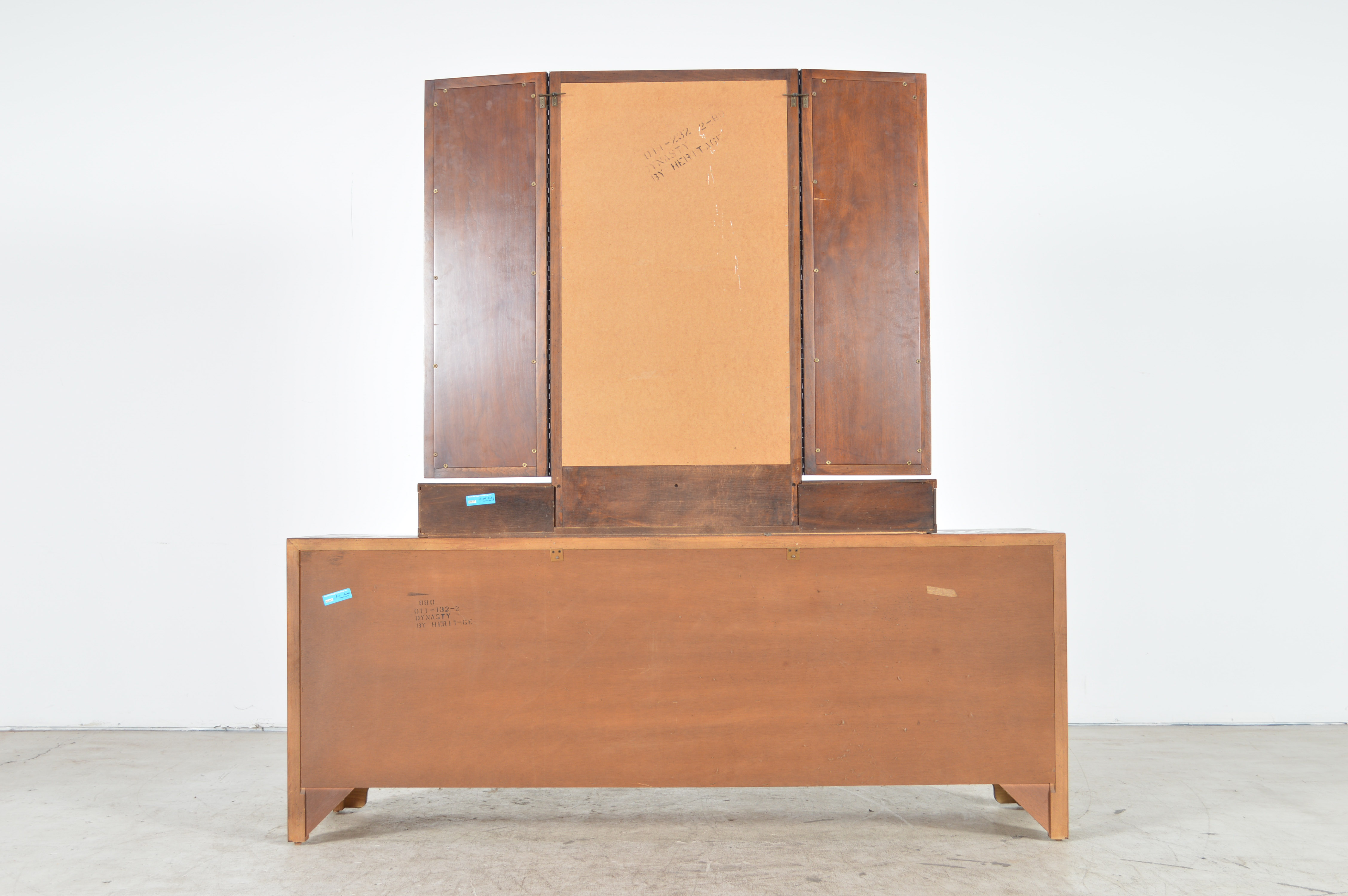 Drexel Heritage "Dynasty Collection" Dresser with Hinged Mirrors