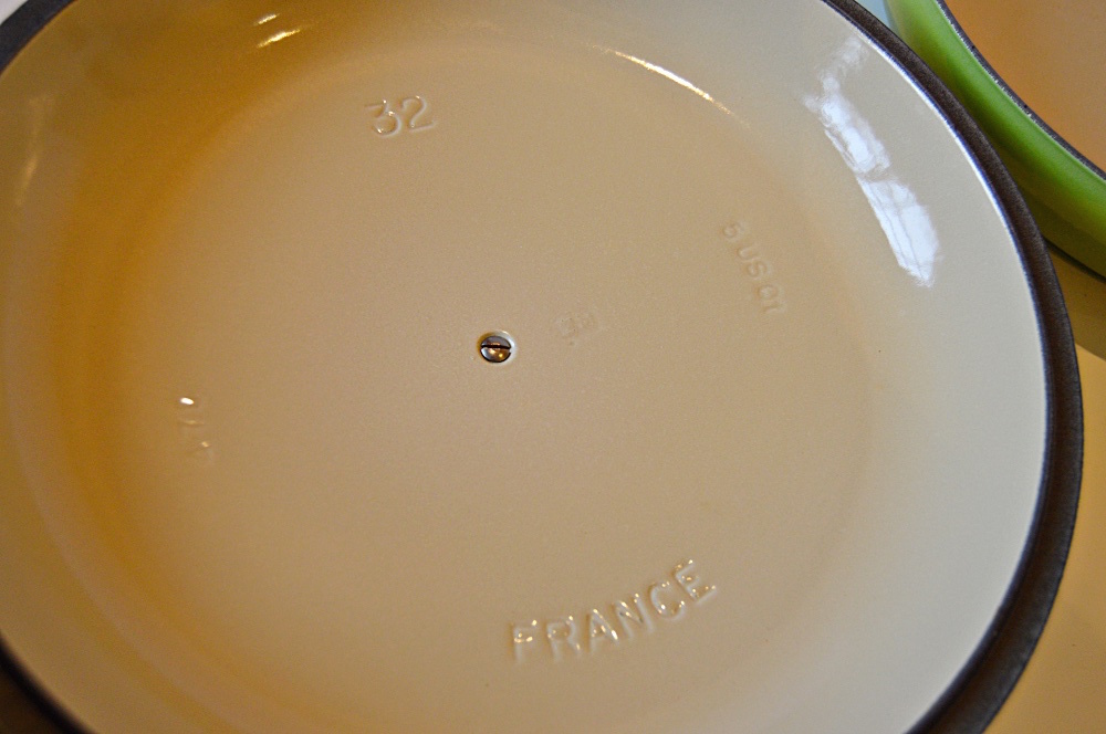 Le Creuset Enameled Cast Iron Dutch Oven in Lime Green