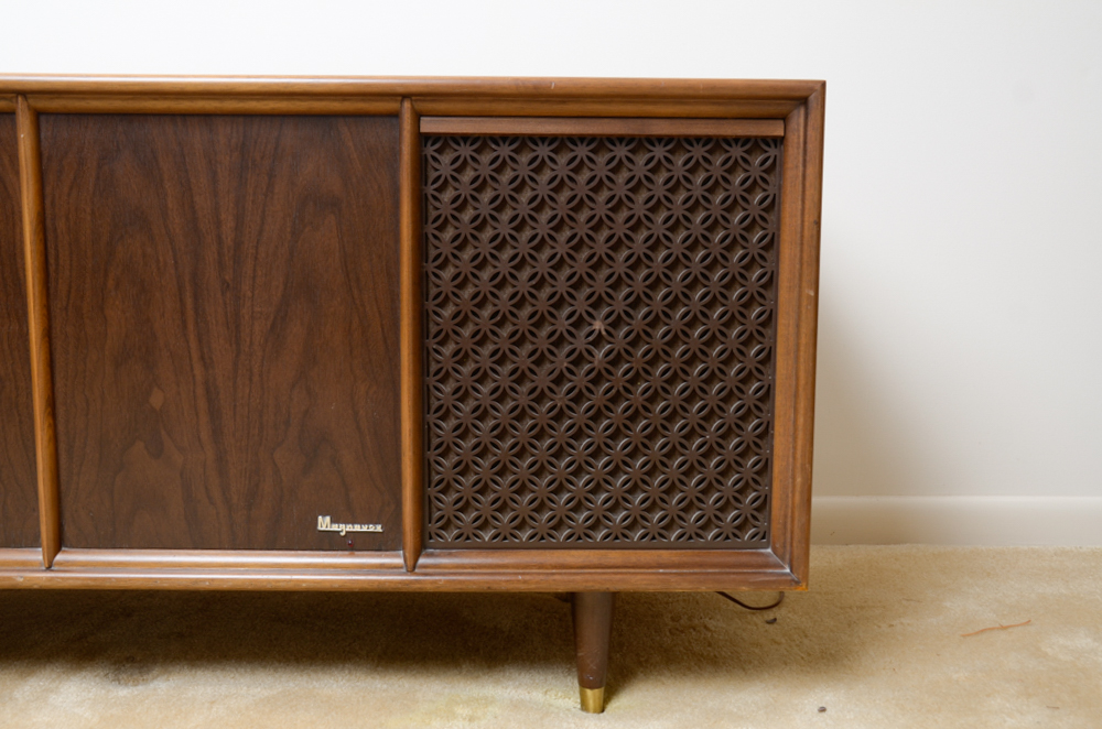 Mid-Century Magnavox Astro-Sonic Stereo Console