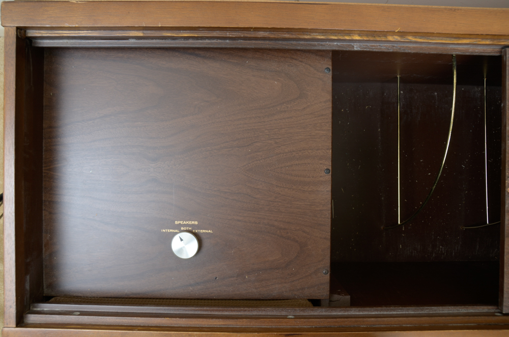 Mid-Century Magnavox Astro-Sonic Stereo Console
