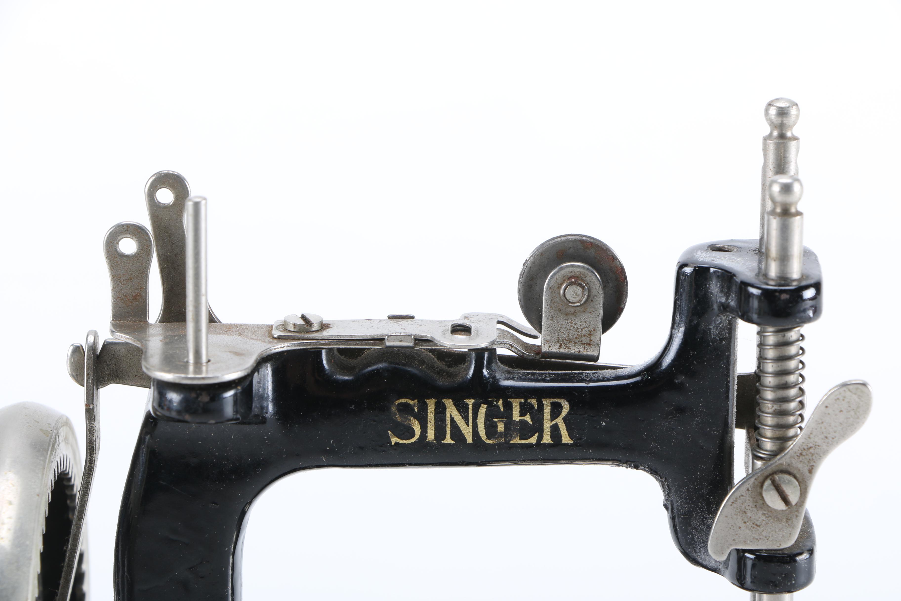 Vintage Child's Singer Sew Handy Sewing Machine Toy