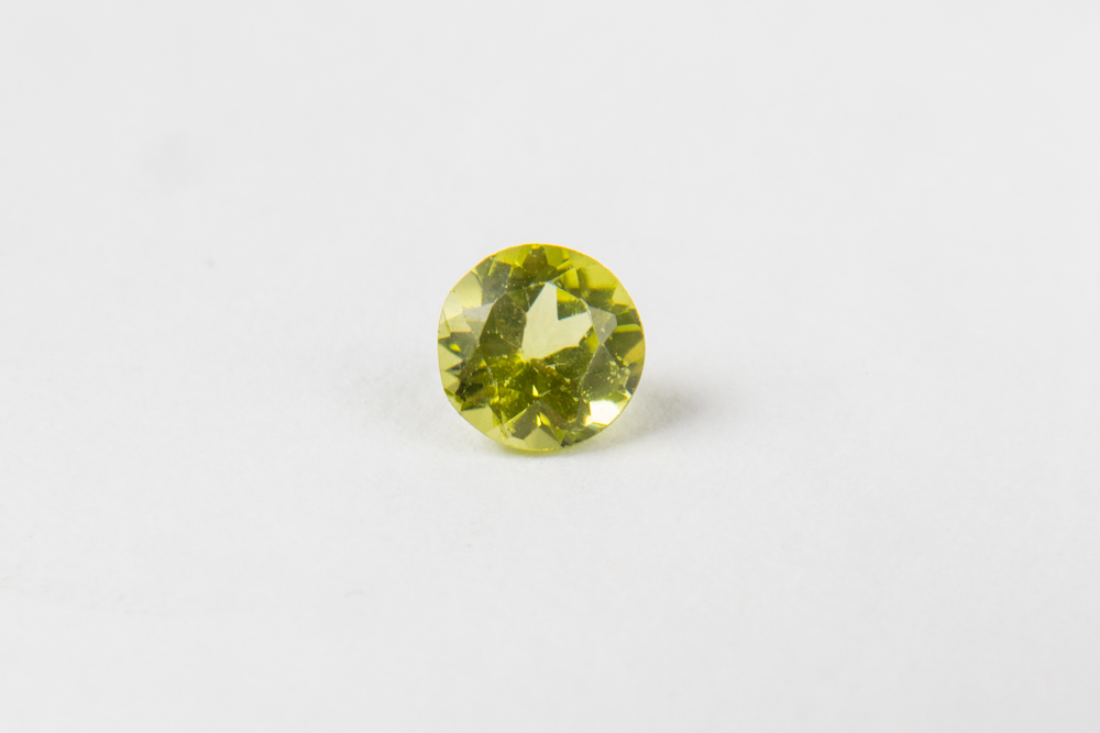 Loose Peridot Gemstones