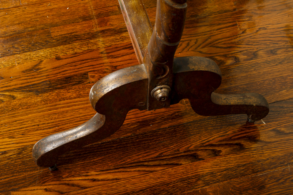 Antique French Provincial Swan Carved Cradle