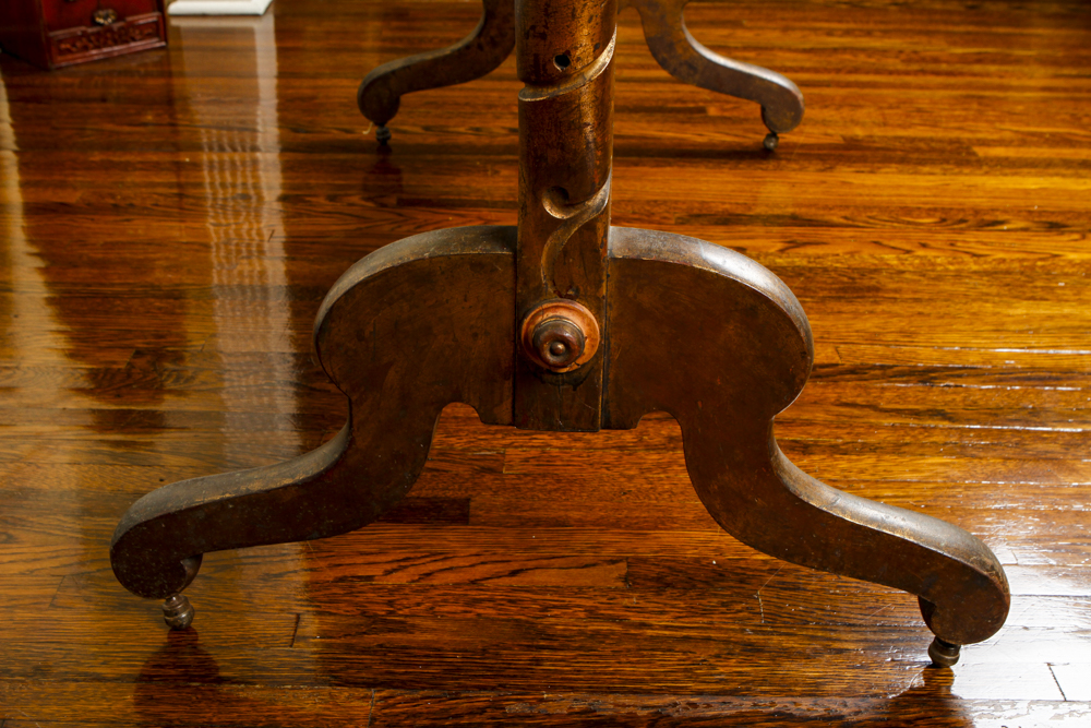 Antique French Provincial Swan Carved Cradle