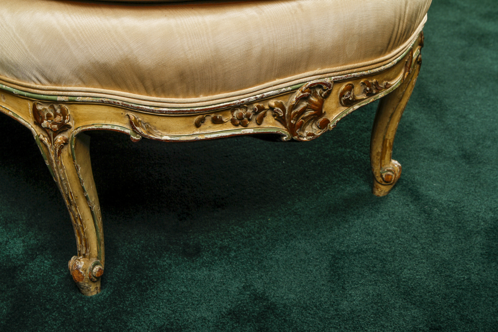 French Louis XV Style Chaise Lounge