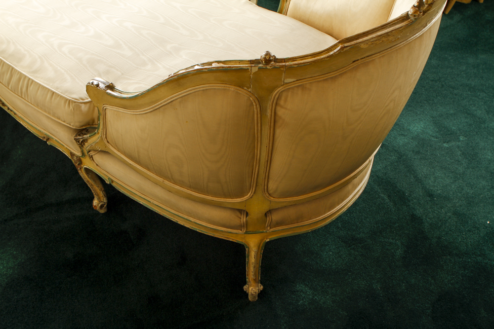 French Louis XV Style Chaise Lounge