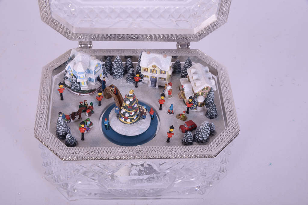 Thomas Kinkade "Holiday Reflections" Crystal Music Box