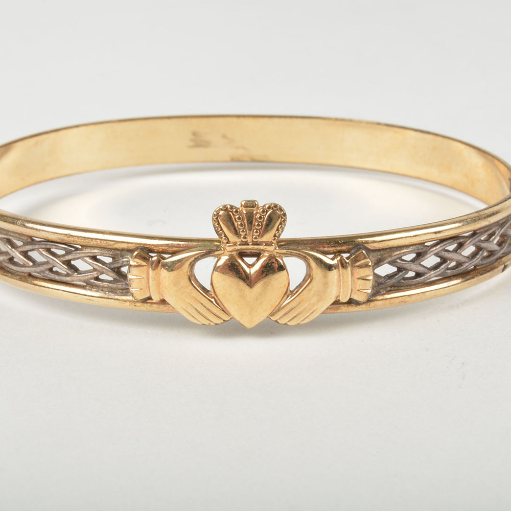 9K Yellow Gold Claddagh Bangle