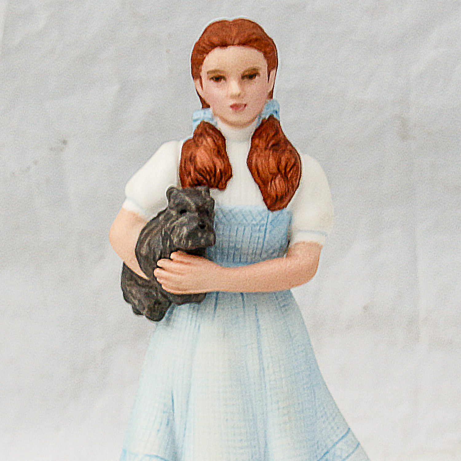 Avon Images of Hollywood Scarlett O'hara and Dorothy Figurines