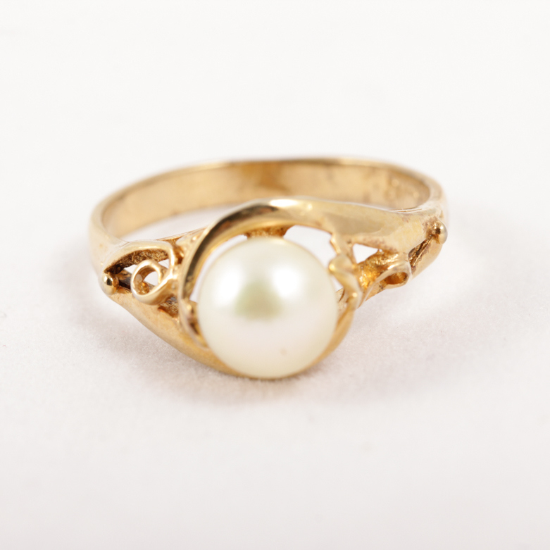 Assortment of Sterling Silver Jewelry