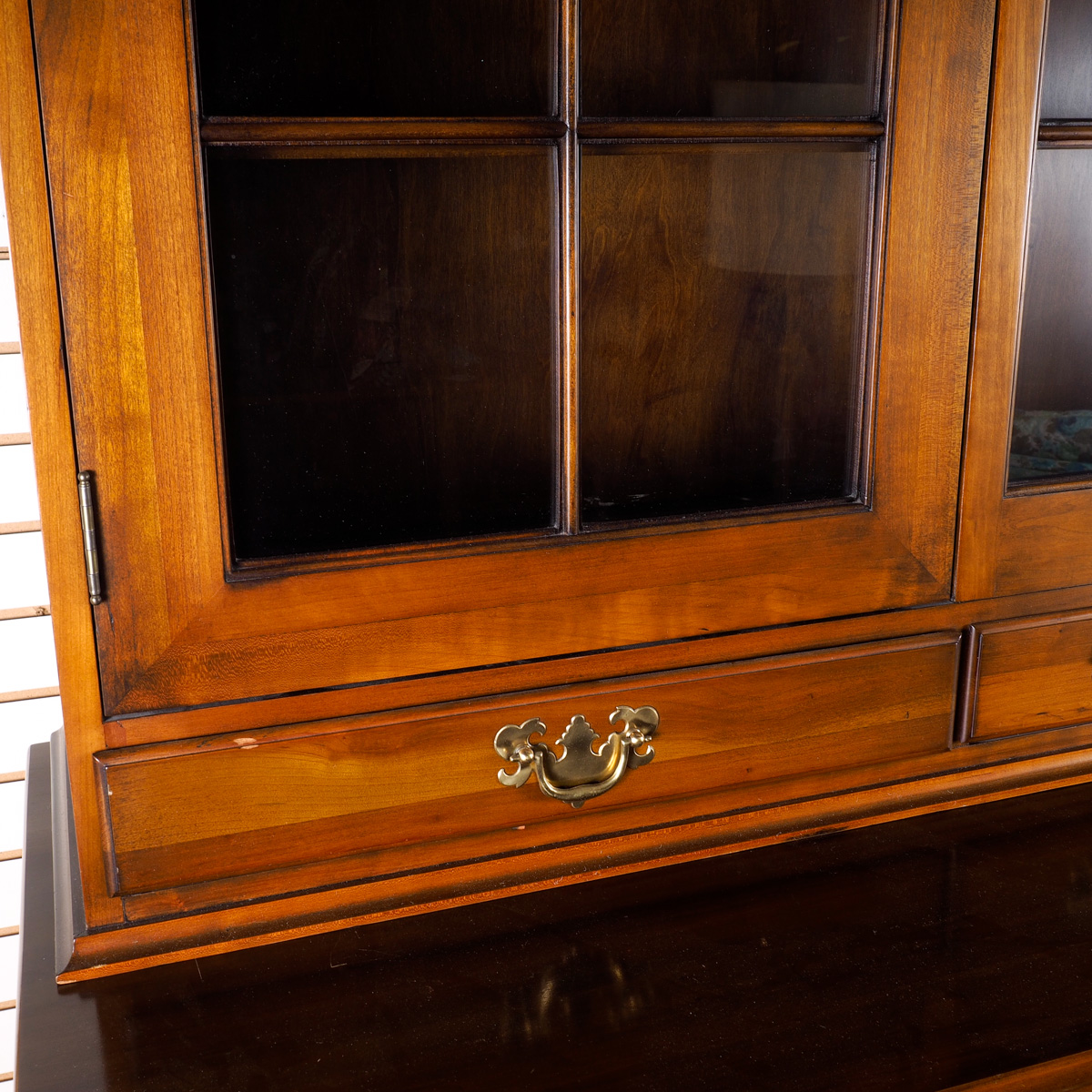 Willett Wildwood Cherry China Cabinet