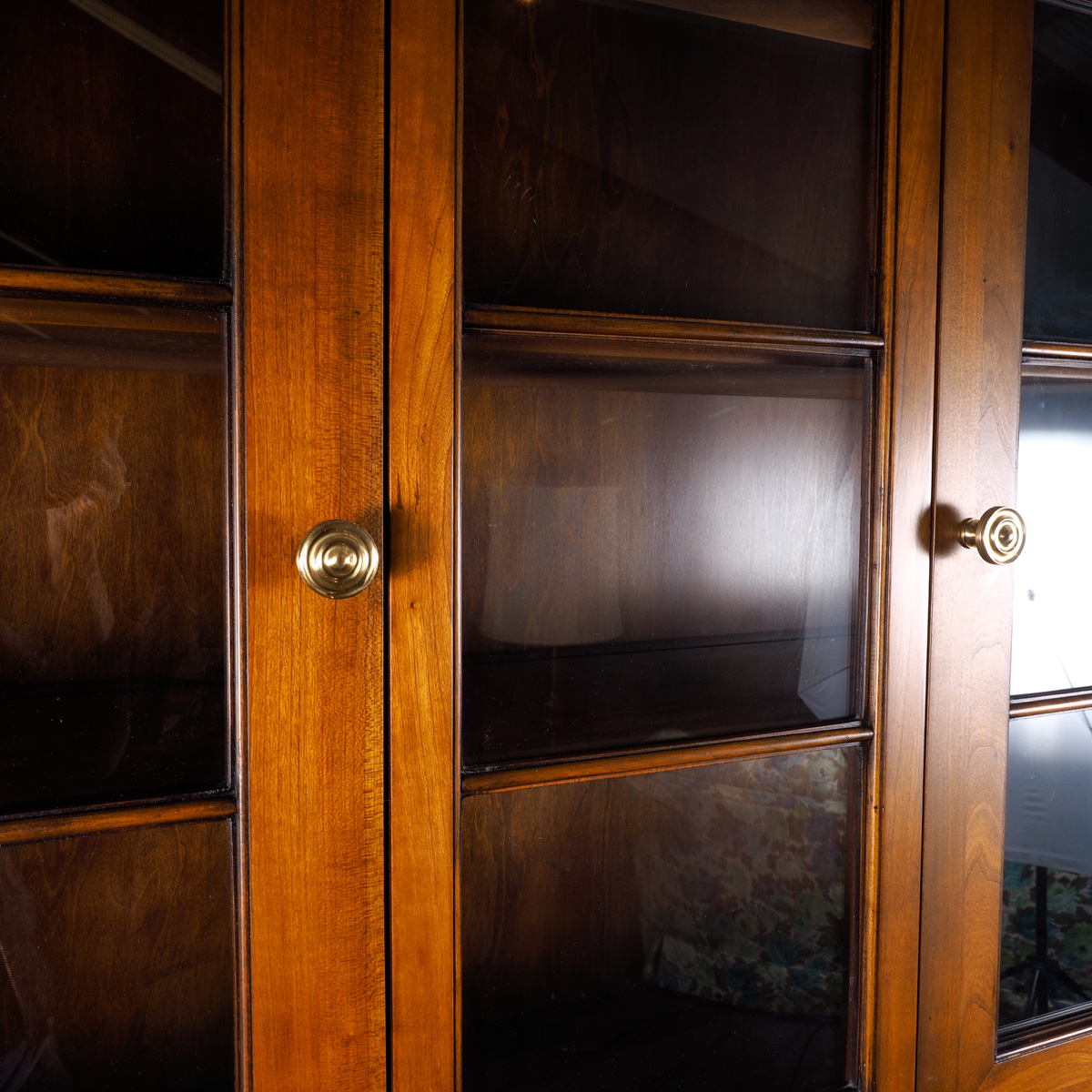 Willett Wildwood Cherry China Cabinet