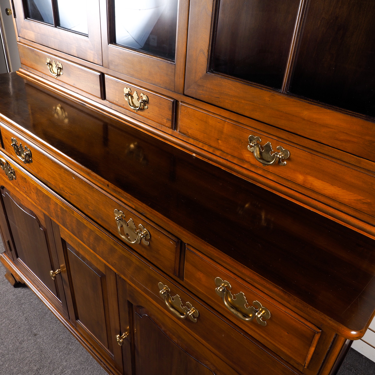 Willett Wildwood Cherry China Cabinet