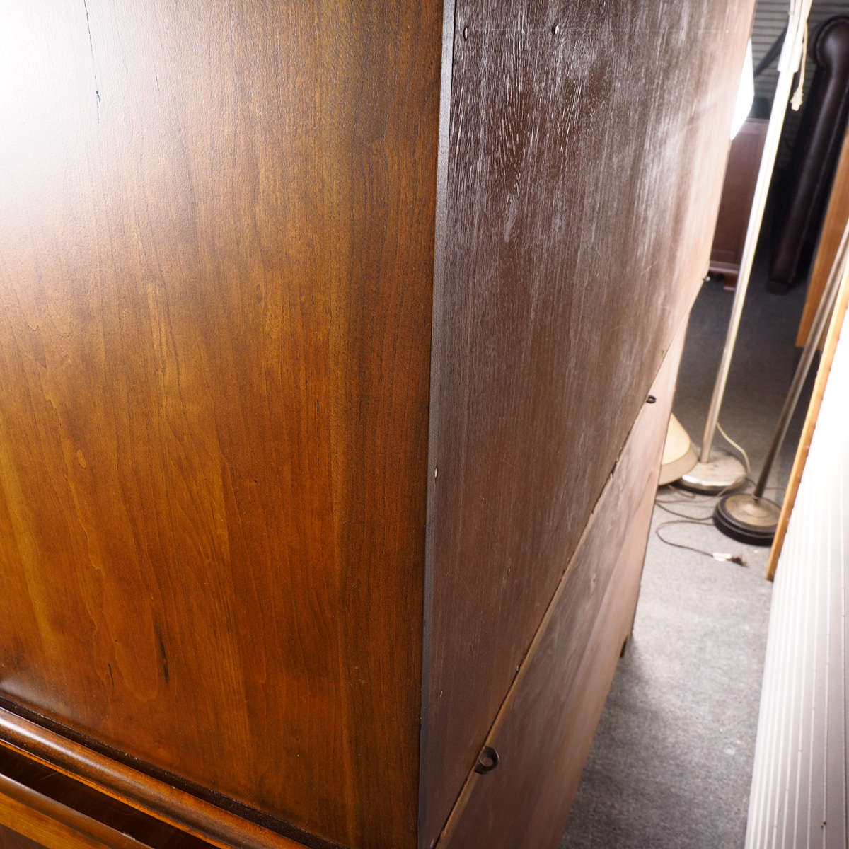 Willett Wildwood Cherry China Cabinet