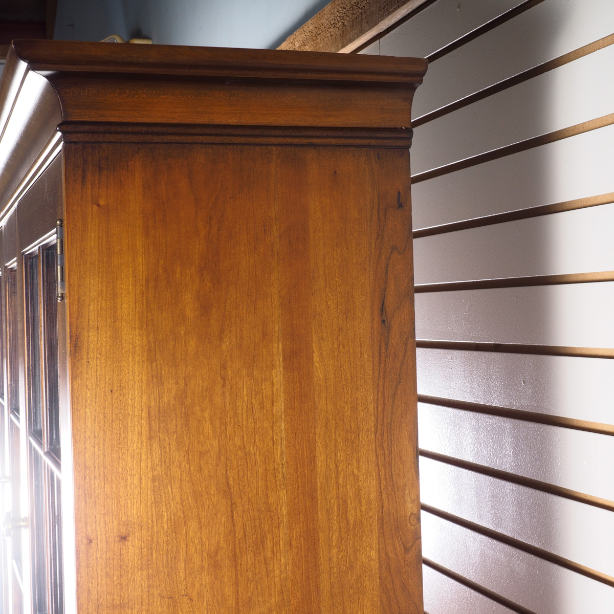 Willett Wildwood Cherry China Cabinet