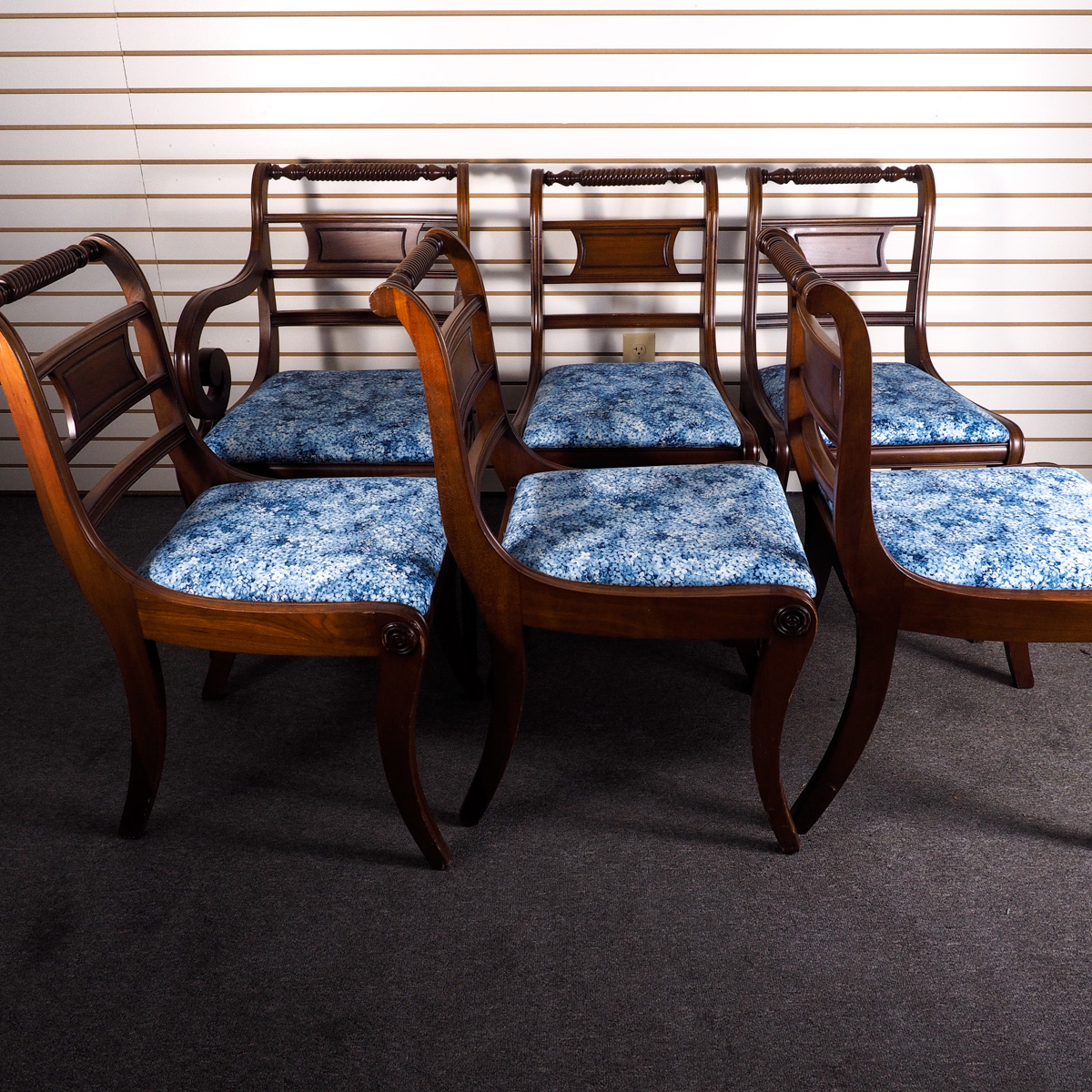 Willett Mid-Century Dining Table and Chairs