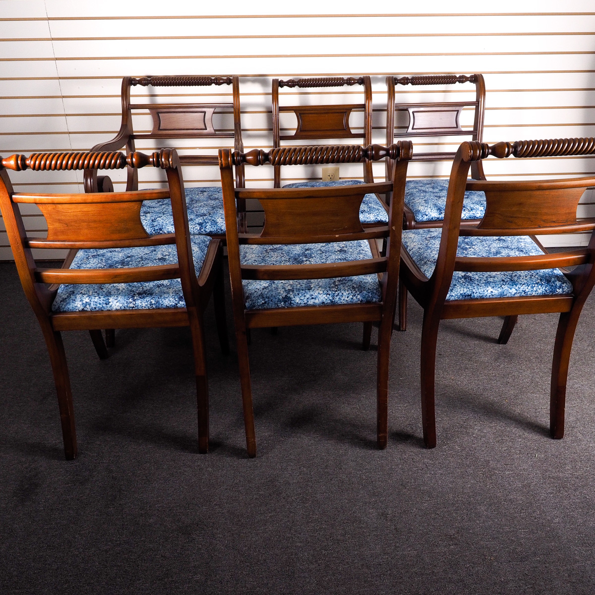 Willett Mid-Century Dining Table and Chairs