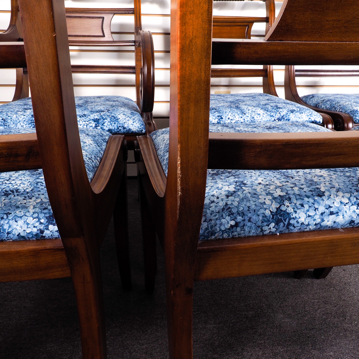 Willett Mid-Century Dining Table and Chairs