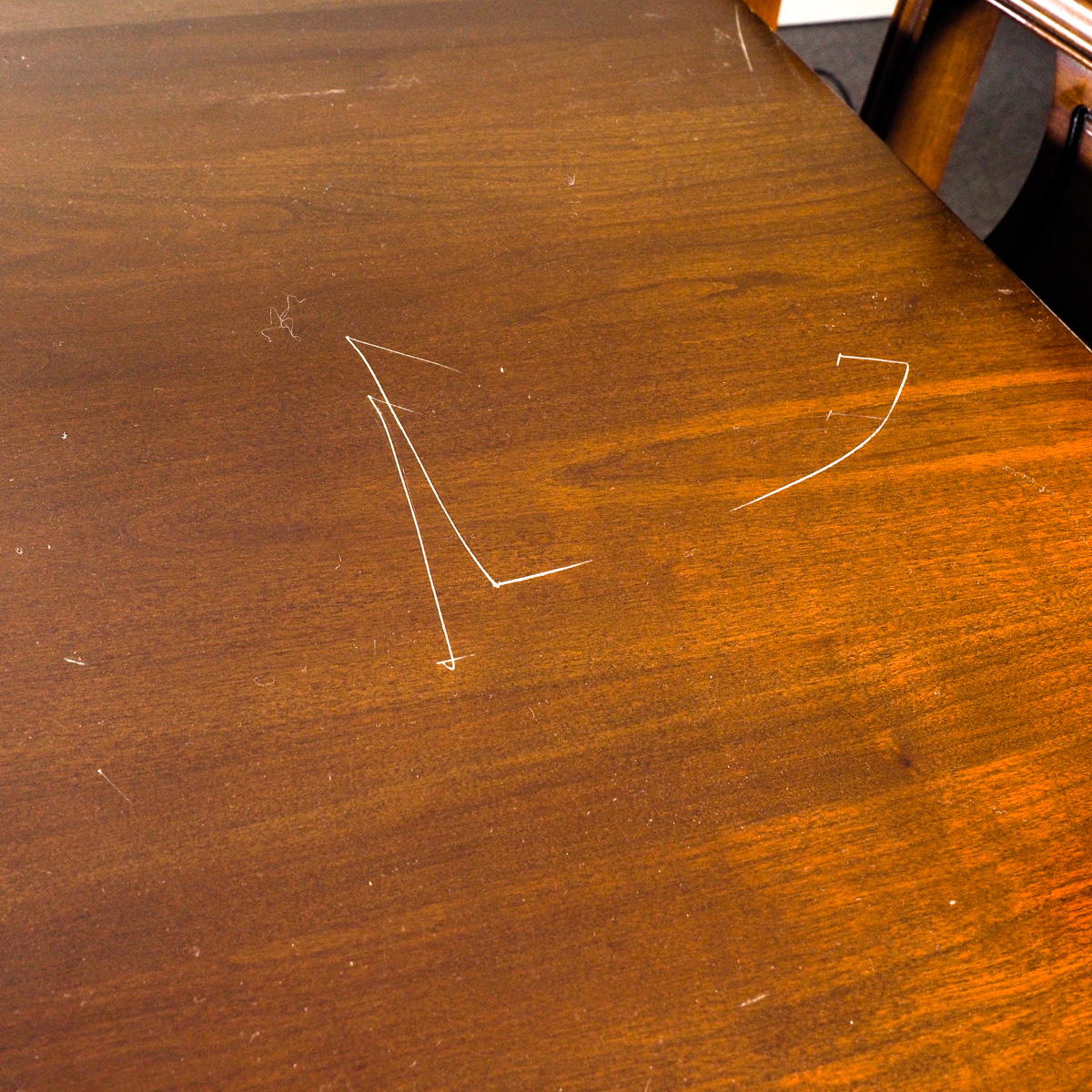 Willett Mid-Century Dining Table and Chairs