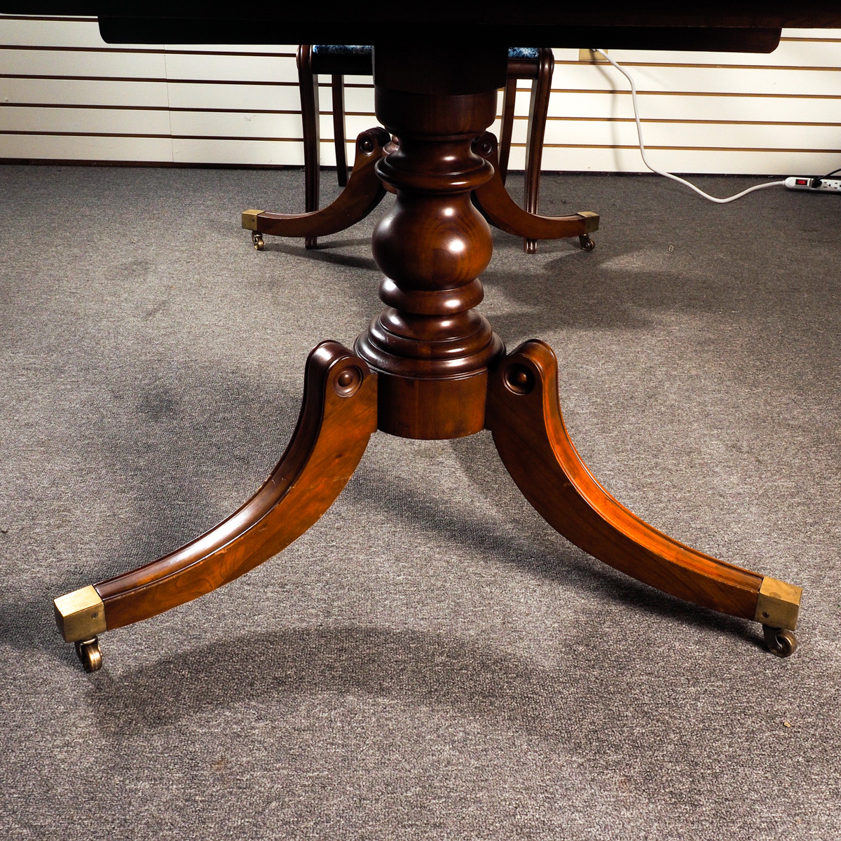 Willett Mid-Century Dining Table and Chairs