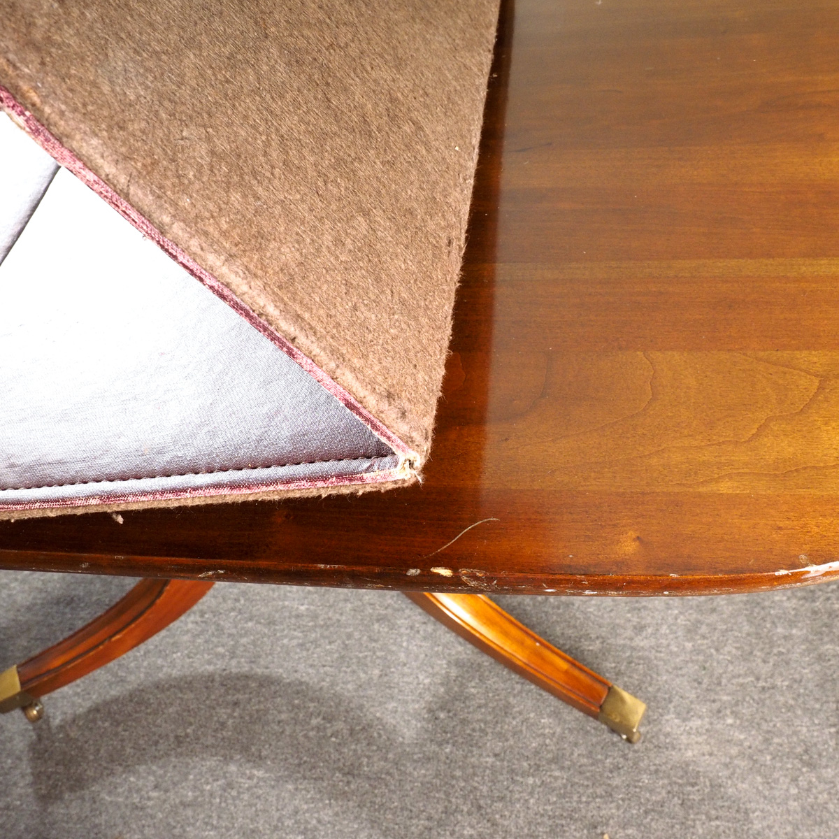 Willett Mid-Century Dining Table and Chairs