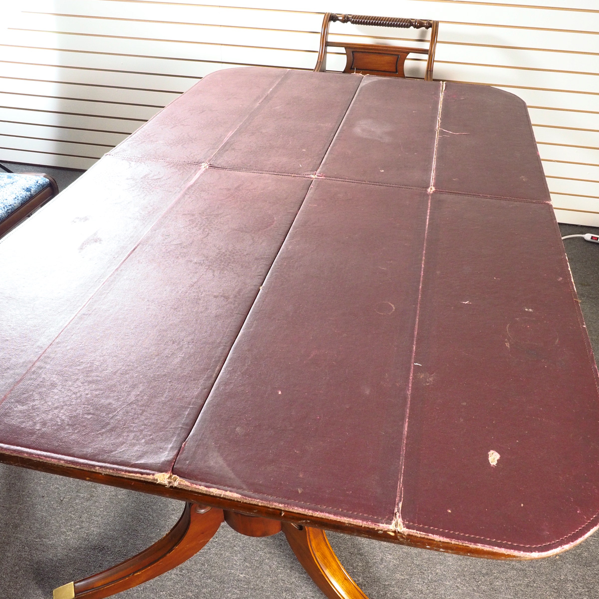 Willett Mid-Century Dining Table and Chairs