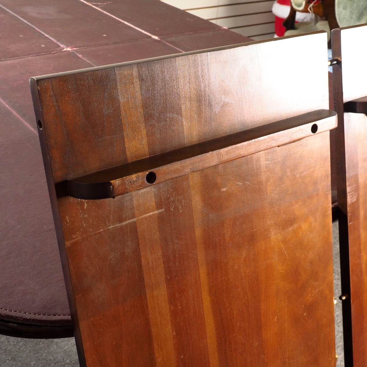 Willett Mid-Century Dining Table and Chairs