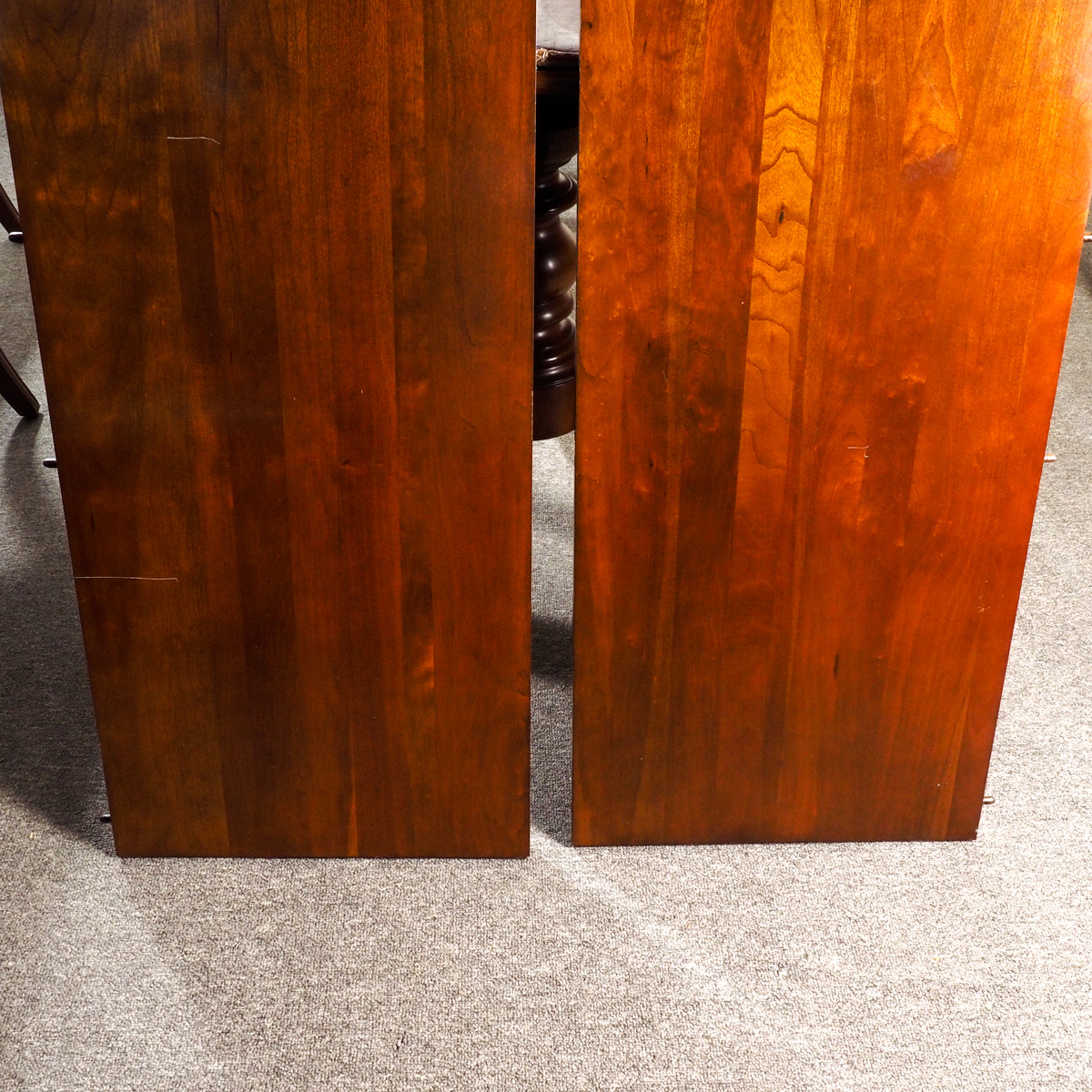 Willett Mid-Century Dining Table and Chairs
