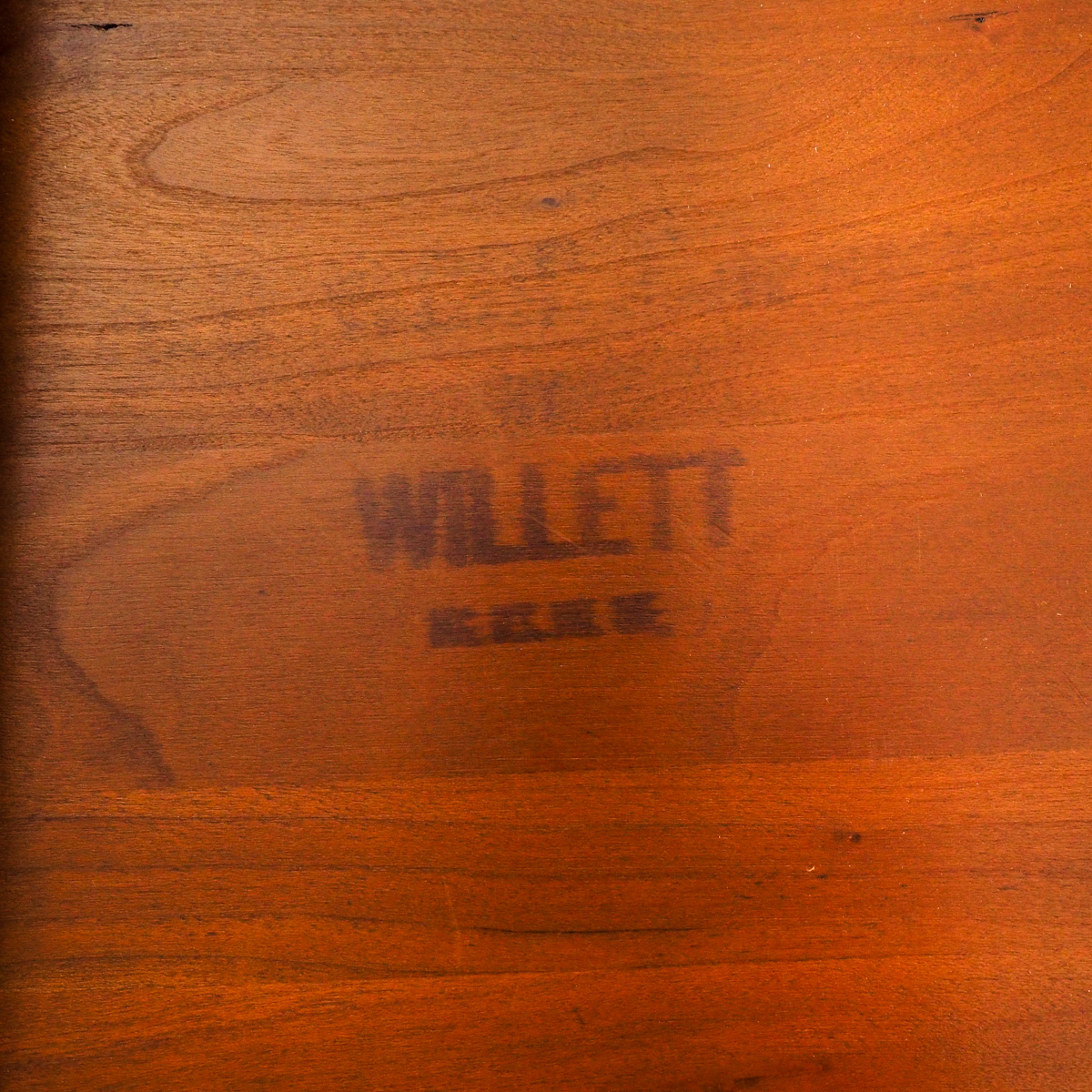 Willett Mid-Century Dining Table and Chairs