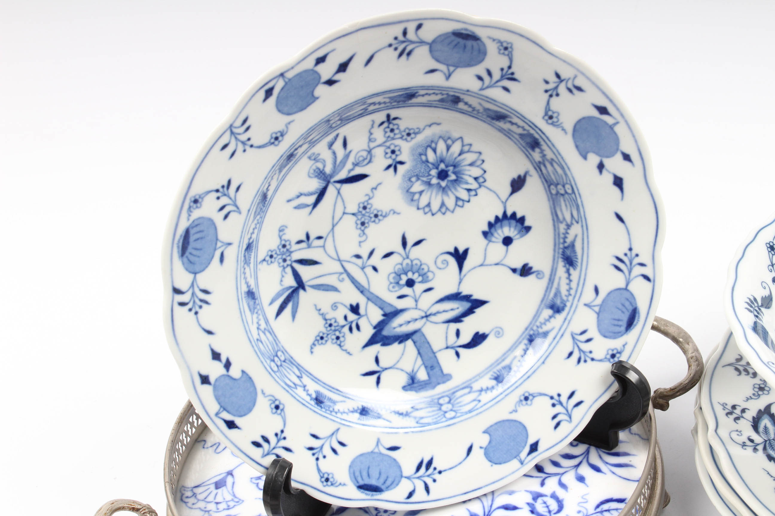 "Blue Onion" Tableware Featuring Meissen, Blue Danube, Vienna Woods and More