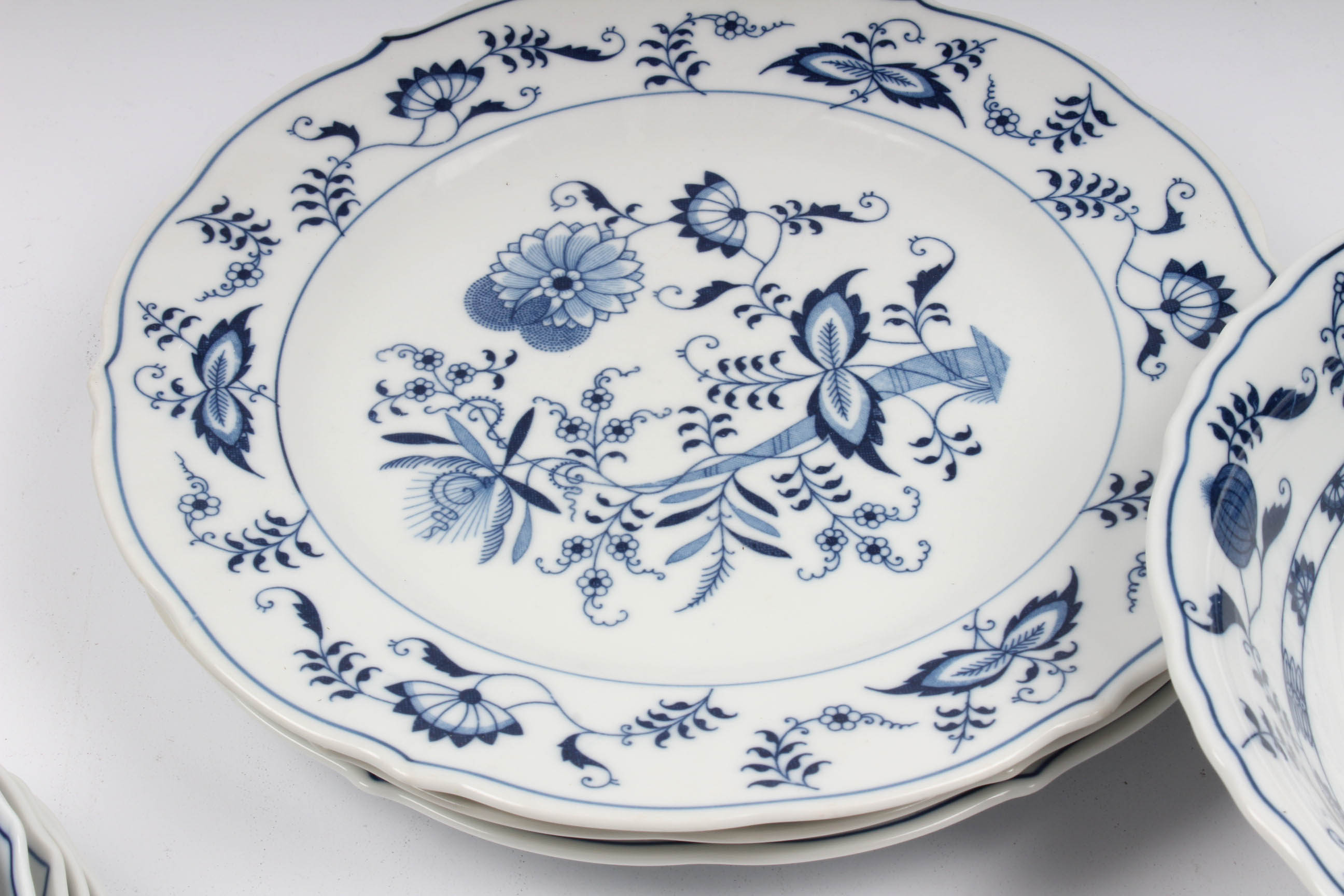 "Blue Onion" Tableware Featuring Meissen, Blue Danube, Vienna Woods and More