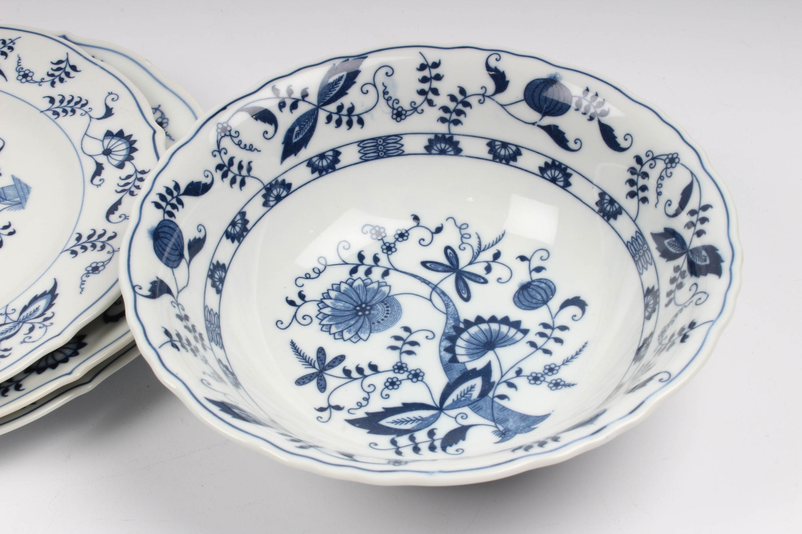 "Blue Onion" Tableware Featuring Meissen, Blue Danube, Vienna Woods and More