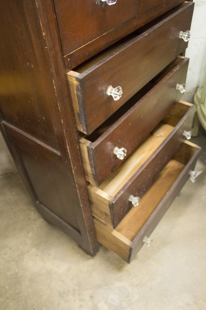 Vintage Mahogany Tone Chest of Drawers
