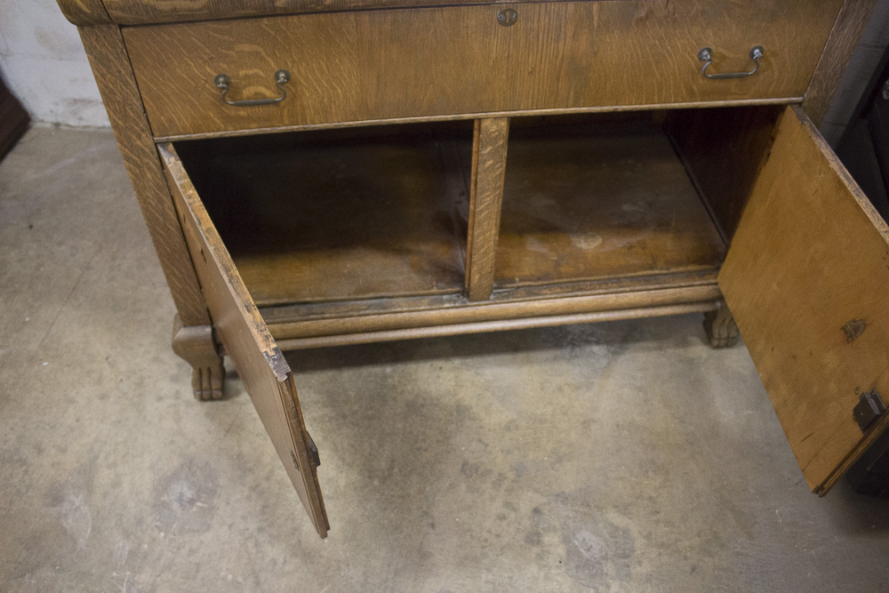 Vintage Quarter Sawn Oak Mirror Back Sideboard