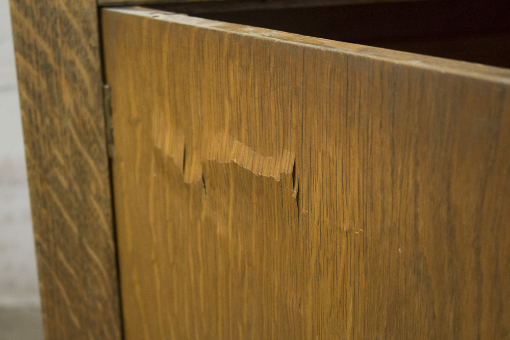 Vintage Quarter Sawn Oak Mirror Back Sideboard