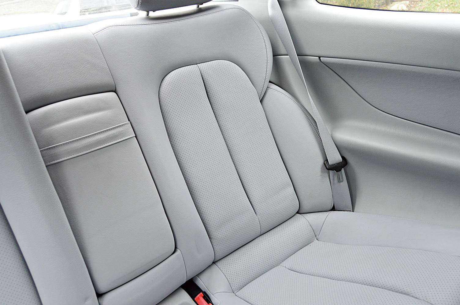 1998 Mercedes-Benz CLX 320 Sedan