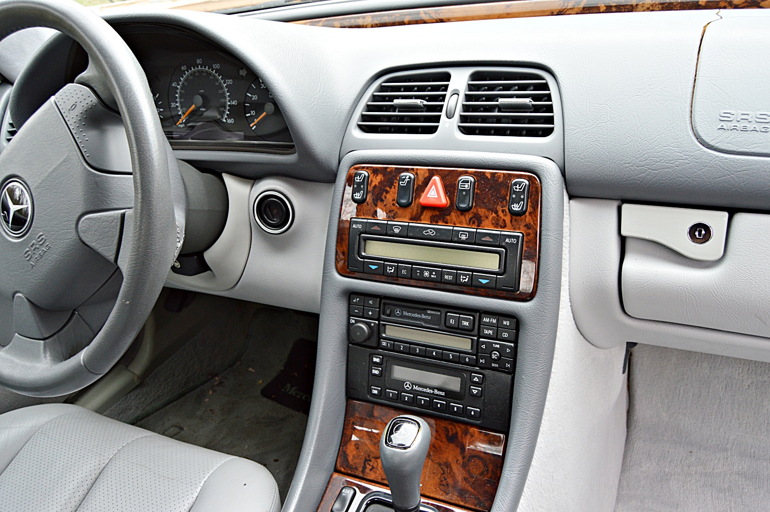 1998 Mercedes-Benz CLX 320 Sedan